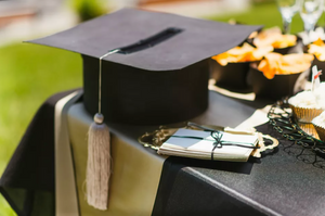 Graduation Party with Bravus Non-Alcoholic Beer - Photo Credit: Emiliya Lambeva / Getty Images